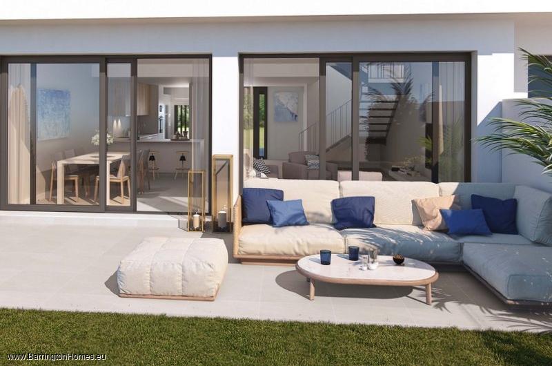 4 Bedroom Townhouses, San Roque Golf, Sotogrande. 