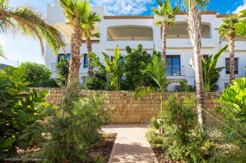 3 Bedroom Townhouses, Estepona Golf, Estepona. 