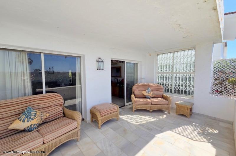 3 Bedroom Corner Townhouse, Jardines de la Duquesa, Duquesa. 