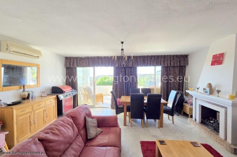 3 Bedroom Corner Townhouse, Jardines de la Duquesa, Duquesa. 