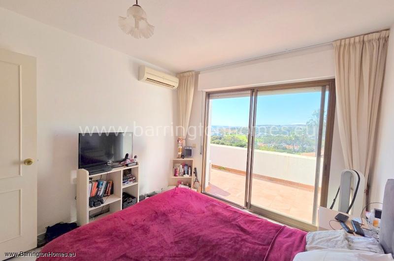 3 Bedroom Corner Townhouse, Jardines de la Duquesa, Duquesa. 