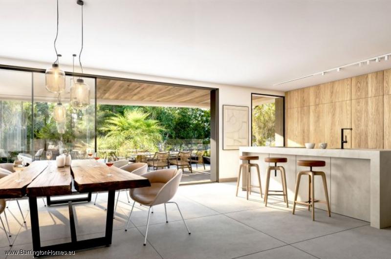 2 & 3 Bedroom Luxury Apartments, La Resina, Estepona. 