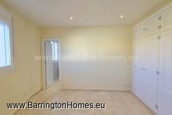 3 Bedroom, Corner Apartment, Duquesa Fairways, Duquesa. 