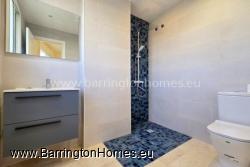 3 Bedroom, Corner Apartment, Duquesa Fairways, Duquesa. 
