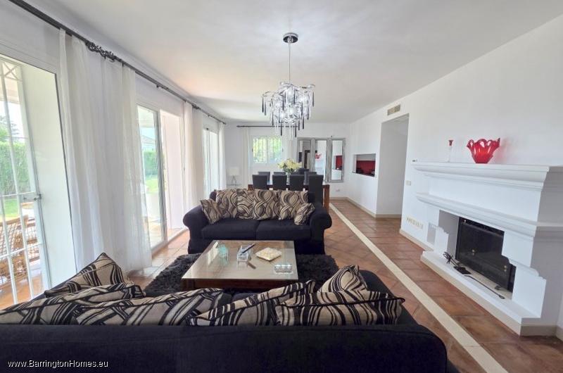 4 Bedroom Private Villa, Ocean Golf Villas, Duquesa. 