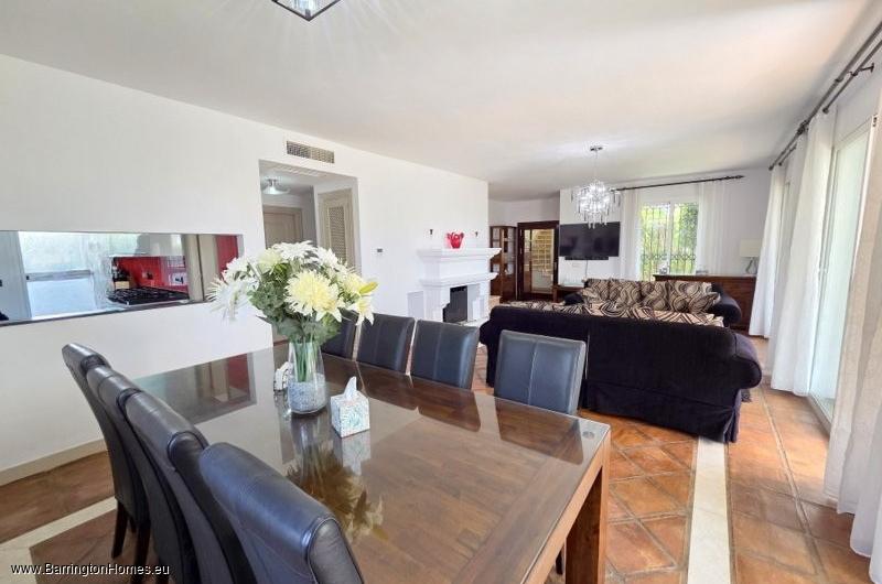 4 Bedroom Private Villa, Ocean Golf Villas, Duquesa. 