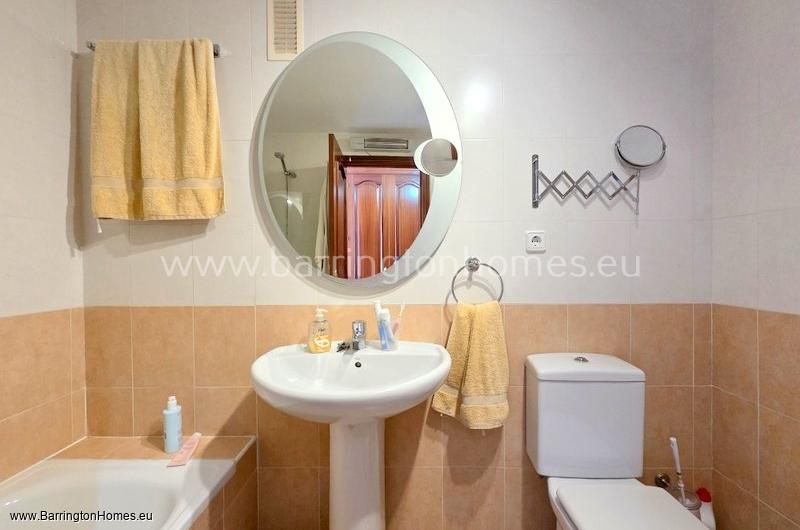 2 Bedroom Apartment, Paraiso de la Bahia, Casares Costa. 