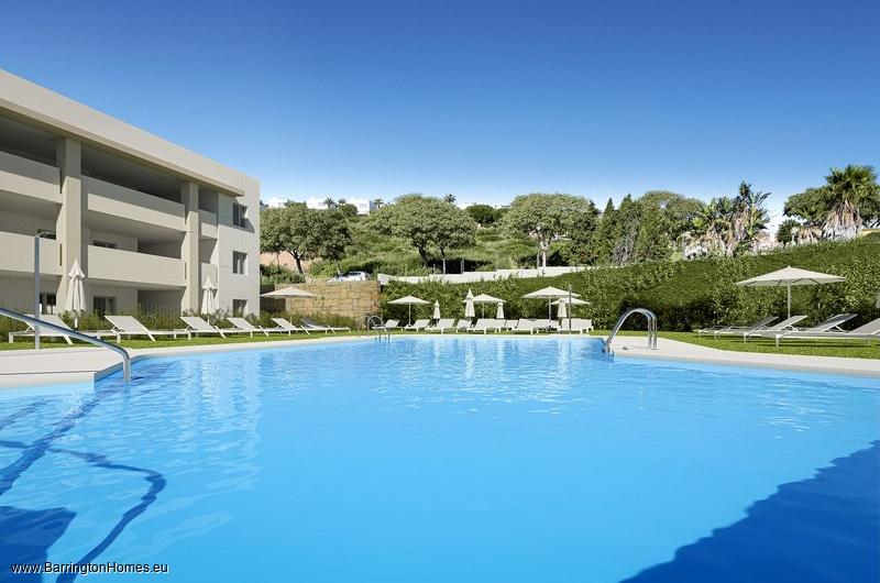Choice of 2 & 3 Bedroom Apartments, Bahia de las Rocas, Duquesa. 