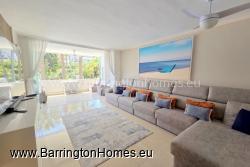 Stunning 3 Bedroom Apartment, Pueblo Camelot, Duquesa. 