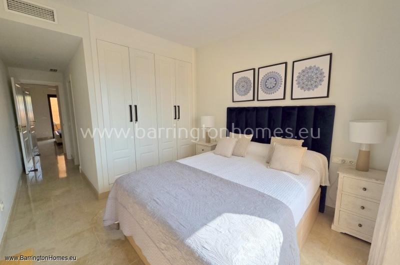Luxury 2 Bedroom Apartment, Coto Real, Duquesa. 