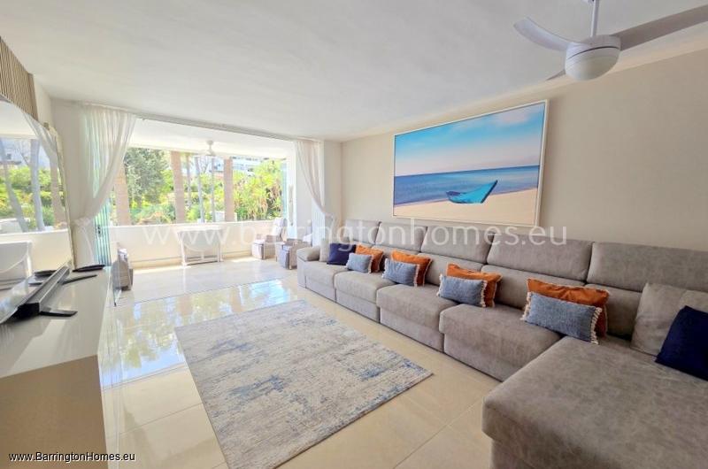 Stunning 3 Bedroom Apartment, Pueblo Camelot, Duquesa. 