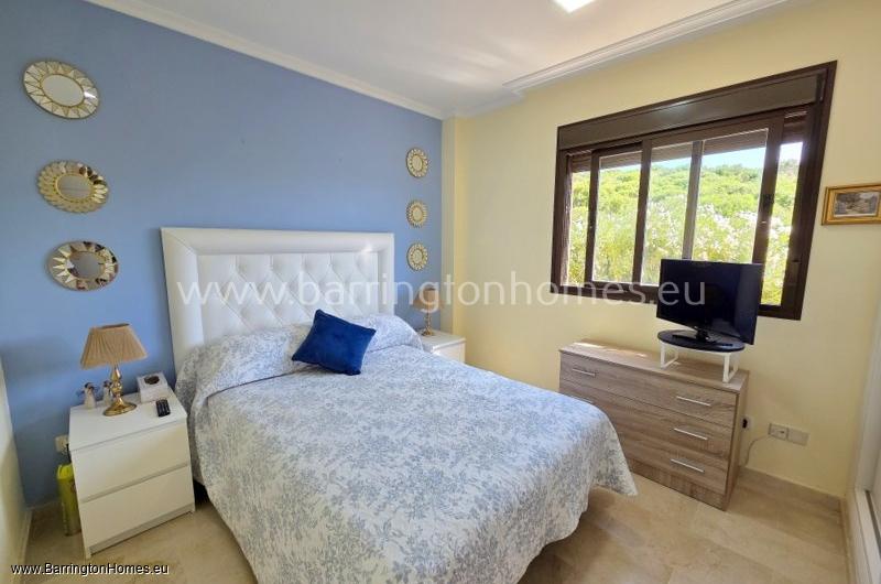 2 Bedroom Apartment, Viñas Del Golf, Casares Costa. 