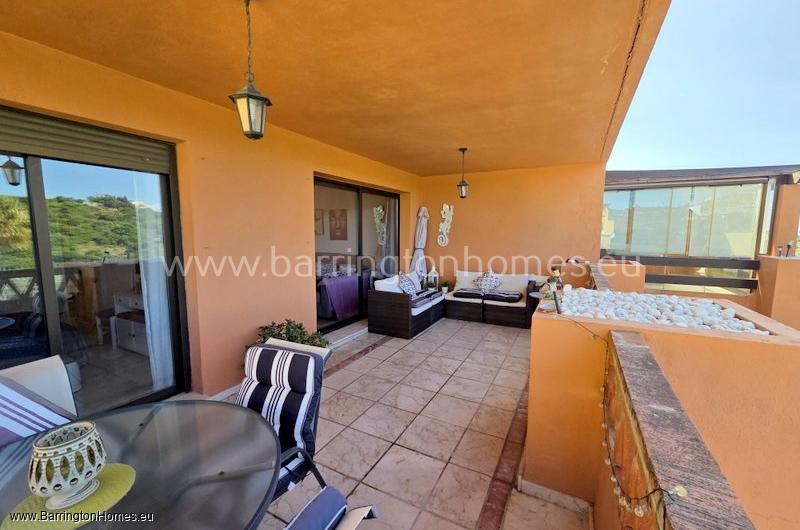 2 Bedroom Apartment, Viñas Del Golf, Casares Costa. 