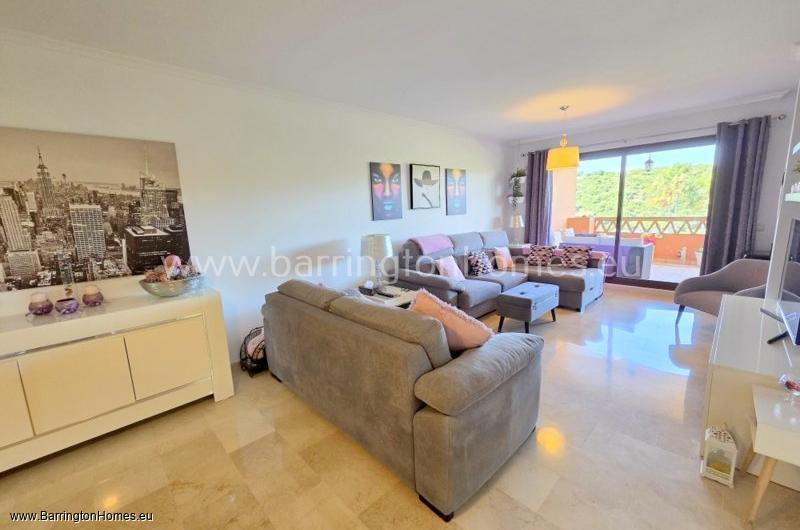 2 Bedroom Apartment, Viñas Del Golf, Casares Costa. 