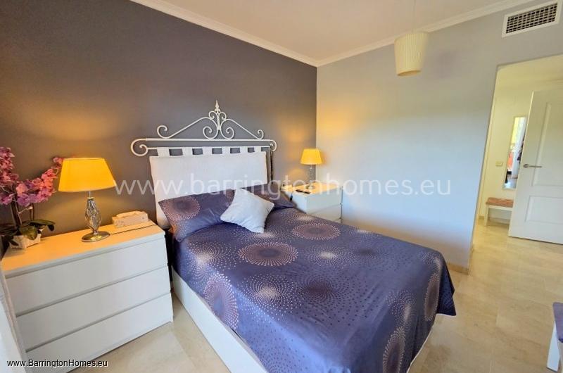 2 Bedroom Apartment, Viñas Del Golf, Casares Costa. 