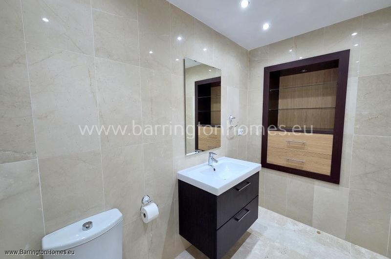 3 Bedroom Duplex Penthouse, Duquesa Fairways, Duquesa. 