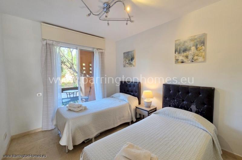 Frontline Beach 3 Bedroom Apartment, Los Granados, Duquesa. 