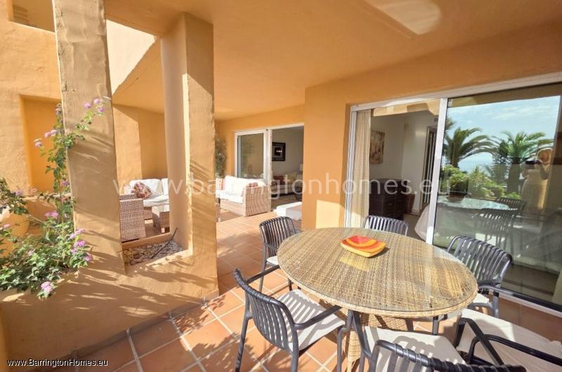 Frontline Beach 3 Bedroom Apartment, Los Granados, Duquesa. 