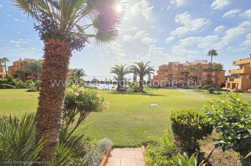 Frontline Beach 3 Bedroom Apartment, Los Granados, Duquesa. 