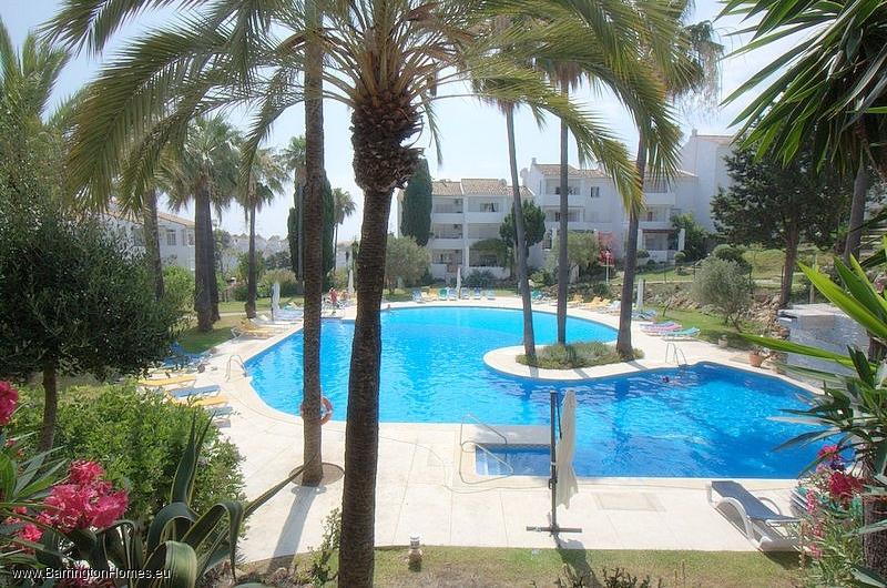 3 Bedroom Apartment, Pueblo Camelot, Duquesa. 
