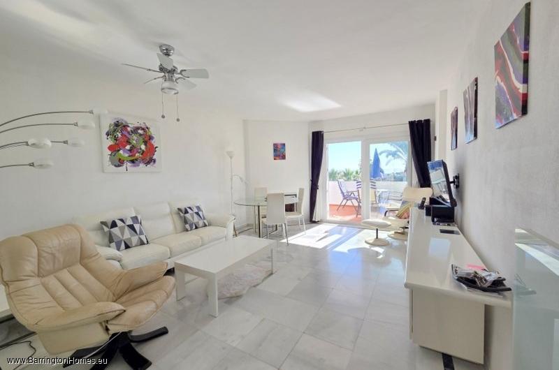 3 Bedroom Apartment, Pueblo Camelot, Duquesa. 
