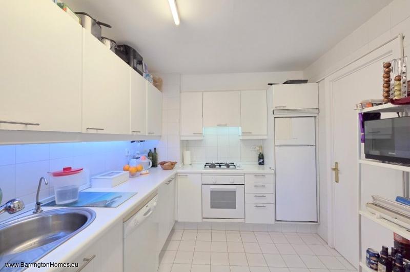 3 Bedroom Apartment, Pueblo Camelot, Duquesa. 