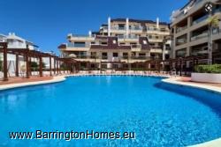 1 Bedroom Luxury Frontline Apartment, Marina del Castillo. 