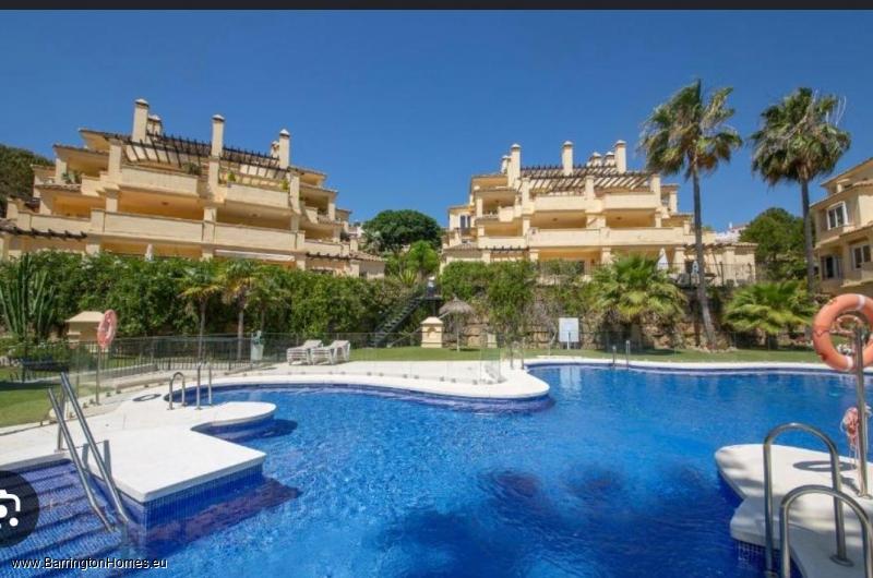 Majestic HIlls, Casares Costa