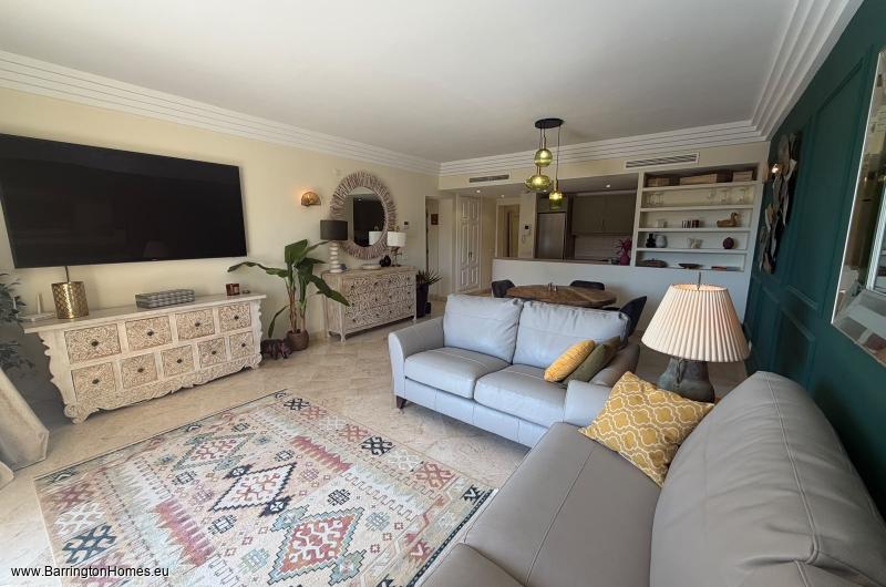 3 Bedroom Apartment, Majestic Hills, Casares Costa. 