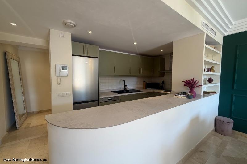 3 Bedroom Apartment, Majestic Hills, Casares Costa. 