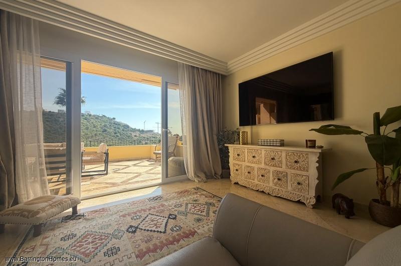 3 Bedroom Apartment, Majestic Hills, Casares Costa. 