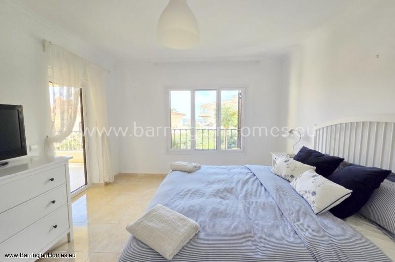 3 Bedroom Luxury Apartment, Los Castillos, Duquesa. 