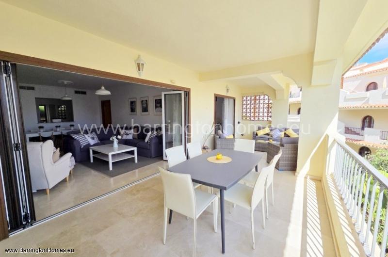3 Bedroom Luxury Apartment, Los Castillos, Duquesa. 