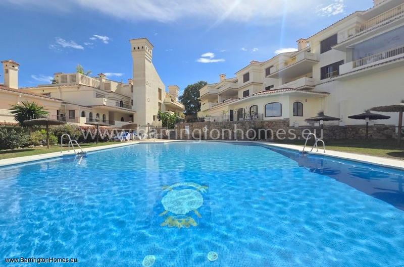 3 Bedroom Luxury Apartment, Los Castillos, Duquesa. 