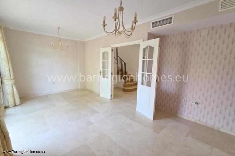 4 Bedroom Townhouse, Duquesa Golf Villas, Duquesa. 