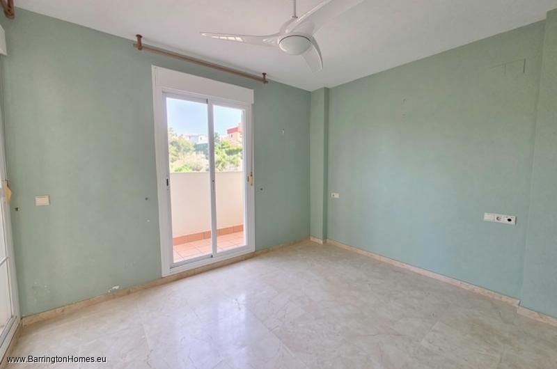 4 Bedroom Townhouse, Duquesa Golf Villas, Duquesa. 