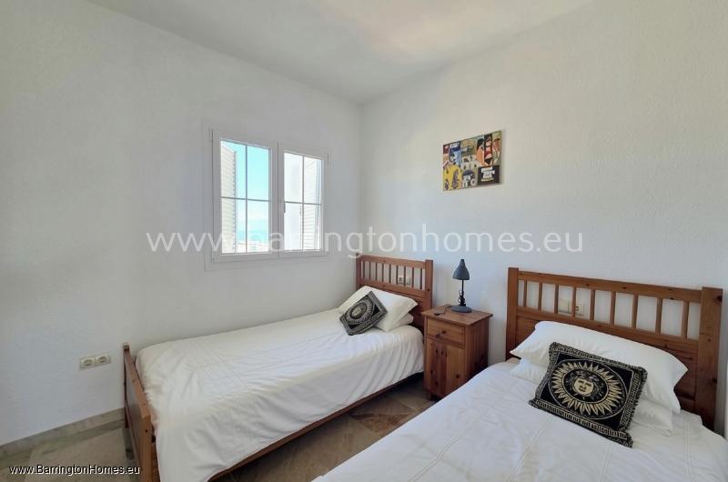2 Bedroom Duplex Penthouse, Las Colinas, Duquesa. 