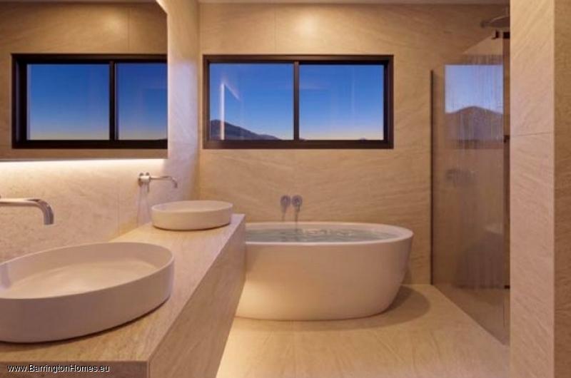 4 Bedroom Luxury Private Villas, Valle Romano, Estepona. 